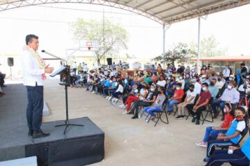 En Chiapa de Corzo, REC beneficia con espacios educativos