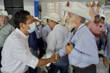 Reconoce Llaven al sector ganadero como actividad económica en Villaflores