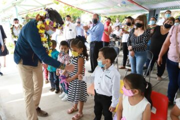 Inaugura Escandón construcción del Jardín de Niños en Huehuetán