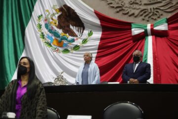 Diputados guardan minutos de silencio en memoria de periodistas de Tijuana