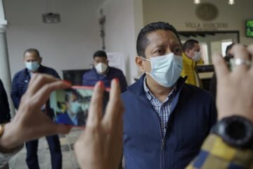 Exhorta Llaven a a aplicarse la dosis de refuerzo contra el COVID-19