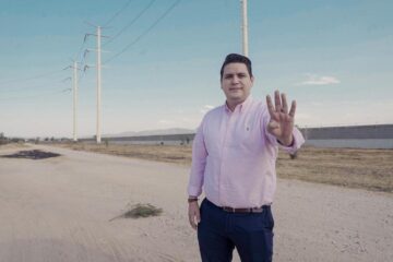 Exhorta Carlos Molina a defender la soberanía eléctrica