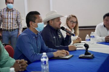 Se reúne Llaven con integrantes del sector campesino y turístico de Chiapas