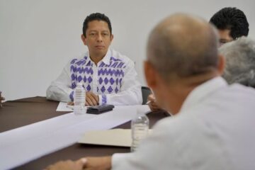 Reconoce Fecotrach trabajo legislativo de Llaven Abarca