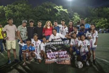 Asiste Llaven Abarca a inauguración de la Copa Chiapas de Futbol en Tuxtla Gutiérrez