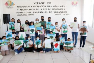 Niñas, niños y adolescentes realizan cursos de verano el DIF Villaflores
