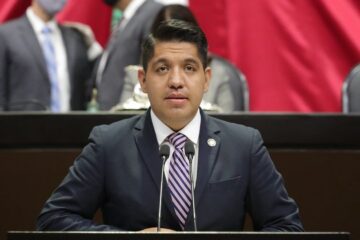 Propina no es obligatoria: Morena