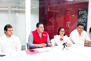 Presidente del PRI entrega nombramientos a nuevos integrantes del CDE