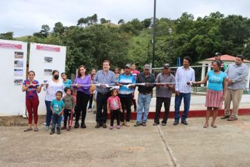 Alcalde Mariano Rosales Zuarth inaugura parque en Heriberto Jara
