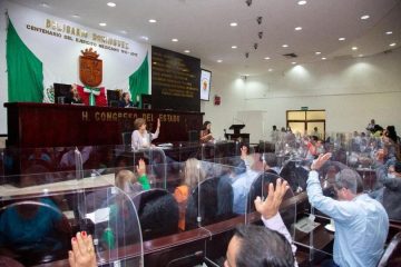 Aprueban reforma a Constitución de México en materia de símbolos de entidades federativas