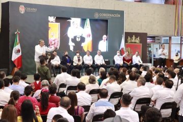 Rutilio Escandón y Adán Augusto López atestigüan diálogo con sectores social, económico y religioso