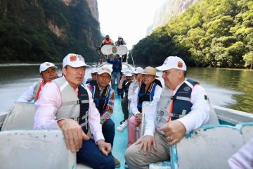 Supervisa Rutilio Escandón trabajos de limpieza permanente en el Cañón del Sumidero
