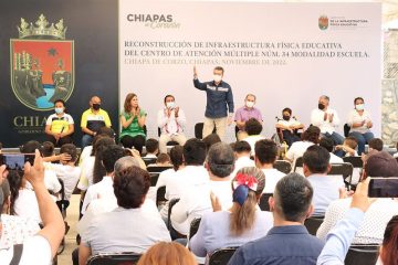 Rutilio Escandón inaugura obras en el Centro de Atención Múltiple No. 34, en Chiapa de Corzo