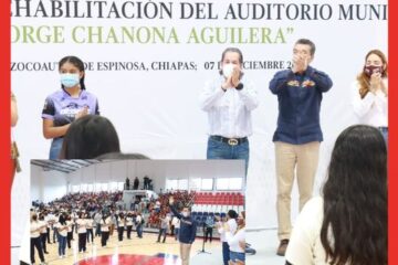 Inaugura Rutilio Escandón rehabilitación del Auditorio Municipal de Ocozocoautla