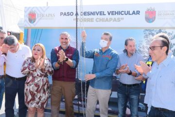 REC da banderazo de inicio a construcción del paso a desnivel a la altura de la Torre Chiapas