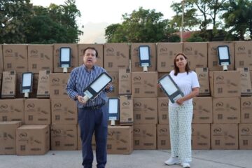 Alcalde Mariano Rosales anuncia adquisición de más de 2 mil lámparas