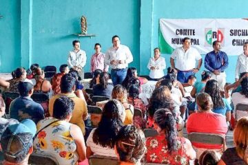Rubén Zuarth toma protesta a comités municipales de Parral y Suchiapa