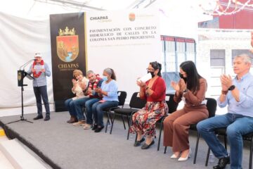 En Tuxtla Gutiérrez, Rutilio Escandón inaugura pavimentación de calle en San Pedro Progresivo