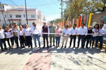 Encabeza RutilioEscandón inauguración de pavimentación de calles, en Ocosingo