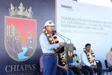 En Bochil, Rutilio Escandón inaugura el camino Luis Espinoza-La Laguna