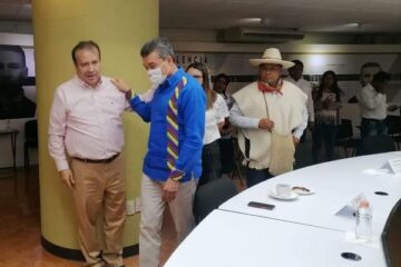 Mariano Rosales acompaña al gobernador Escandón al evento «Tesoros Humanos Vivos» en Tuxtla Gutiérrez