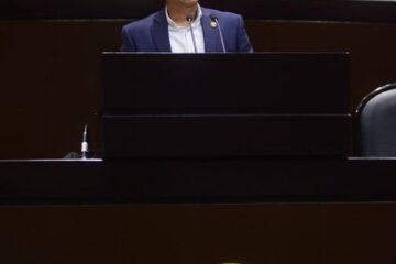 Presenta Llaven Abarca iniciativa para garantizar derechos laborales de policías municipales
