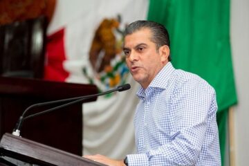 Eficientar medición y servicio de agua potable, pide diputado Yamil Melgar a municipios.
