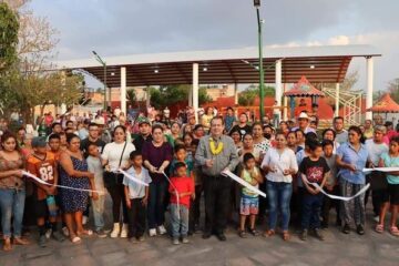 Mariano Rosales entrega parque y domo en La Gironda