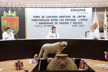 Rutilio Escandón y Salomón Jara firman Convenio Amistoso para finalizar conflictos entre Chiapas y Oaxaca