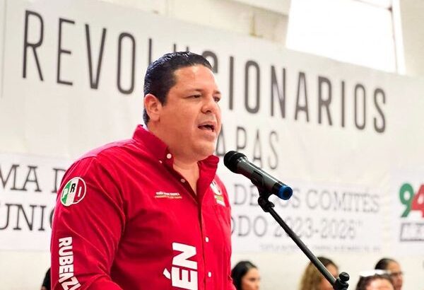 La atención del tema migratorio debe ser prioritario en el Congreso de la Unión: Rubén Zuarth