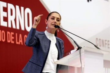 ¡Bájenle 10 rayitas!”, exige Sheinbaum a quienes “usan políticamente” el tema de la salud de AMLO