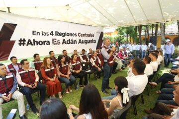 En Chiapas alcaldes de 4 regiones van con Adán Augusto