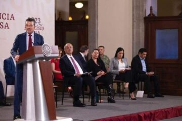 En Conferencia Matutina, Rutilio Escandón reconoce a AMLO por beneficios del Tren Maya