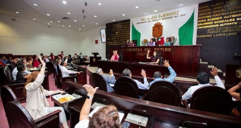 Violentadores no podrán ocupar cargos públicos