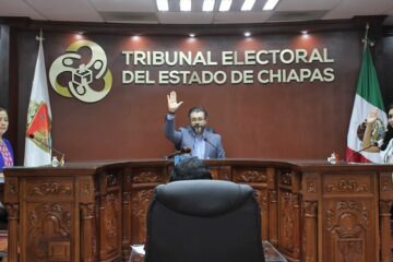Acredita TEECH la violación al derecho político electoral de regidoras del Ayuntamiento de Ángel Albino Corzo