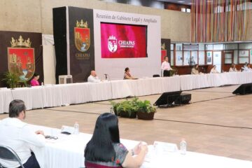 Destaca Rutilio Escandón avances en Chiapas; pide a colaboradoras y colaboradores no bajar la guardia