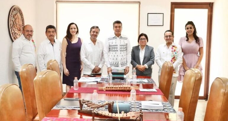 Se reúne Rutilio Escandón con el director general de Carreteras de la SICT, Salvador Fernández