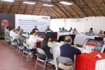 Reitera Rutilio Escandón voluntad de diálogo para lograr acuerdos con organizaciones de Venustiano Carranza