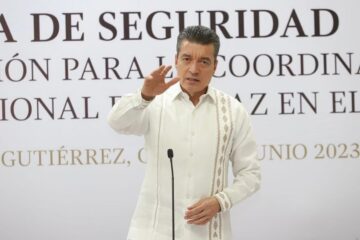 Rutilio Escandón felicita y envía un abrazo a las mujeres y los hombres marinos de México