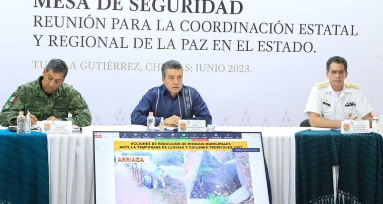 Gracias al uso de aeronaves oficiales para atender la salud, en Chiapas se están salvando vidas: Rutilio Escandón