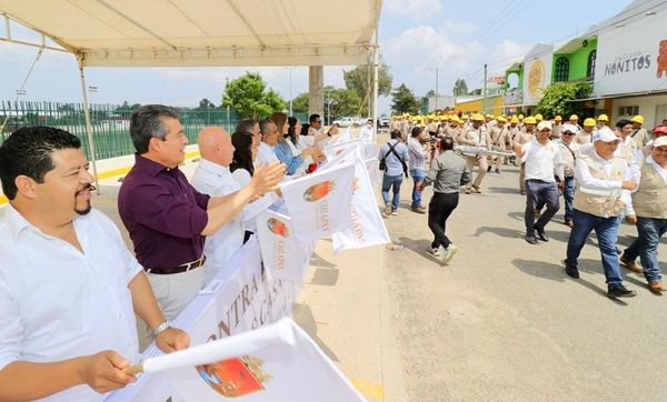 Rutilio Escandón encabeza inicio de acciones contra el dengue y salida de Brigadas Casa por Casa, en Comitán