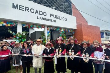 Inaugura Rutilio Escandón construcción del Mercado Público de Larráinzar