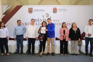 Participa Rutilio Escandón en la conmemoración del Día de la Abogada y el Abogado