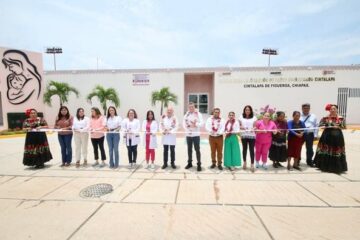 Rutilio Escandón inaugura la Clínica para la Atención del Parto Humanizado de Cintalapa