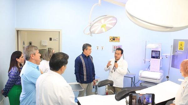 Inaugura Rutilio Escandón reconversión de áreas del Hospital Regional Dr. Rafael Pascacio Gamboa