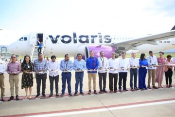 Encabeza Rutilio Escandón inicio de operaciones del vuelo Tuxtla Gutiérrez-Mexicali