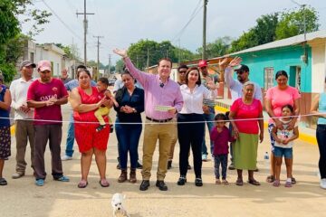 En Joaquín Miguel Gutiérrez Mariano Rosales entrega calle pavimentada