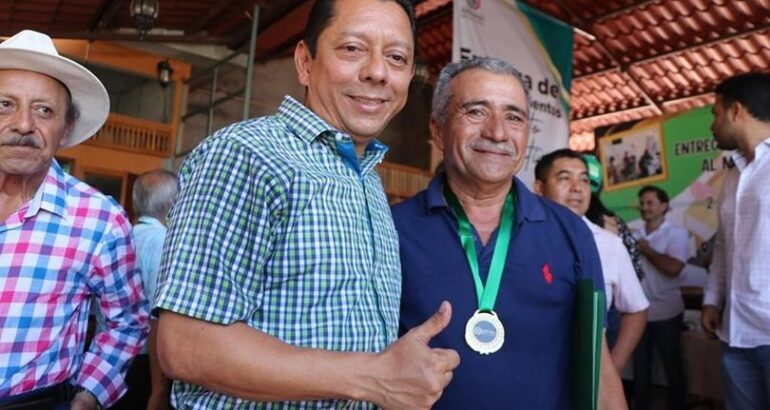 Defenderemos a la educación como un derecho y no un privilegio: Llaven Abarca