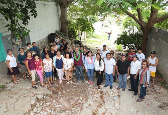 Se pavimentarán calles en la colonia Potinaspak, en Tuxtla: Ángel Torres