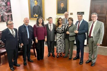 Rutilio Escandón participa en reuniones con AMLO para abordar temas de salud, educación y migración